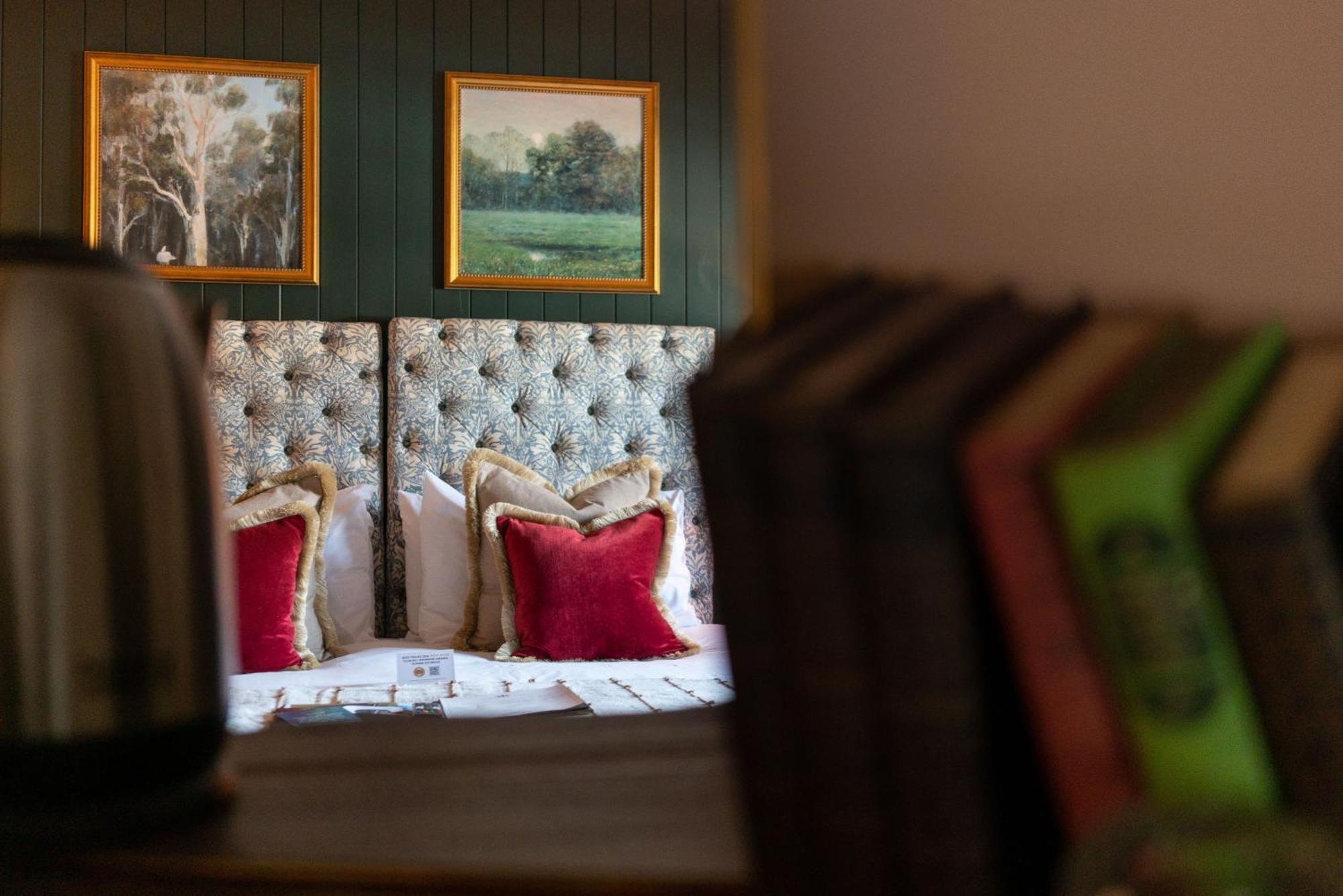 Crown Inn At Tolldown Chipping Sodbury Kültér fotó